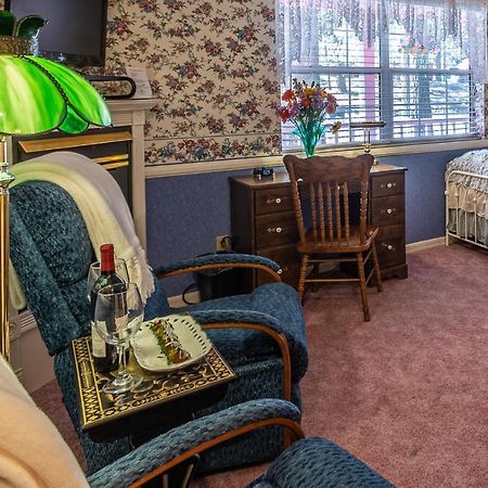 Apples Bed And Breakfast Inn Velké Medvědí jezero Exteriér fotografie
